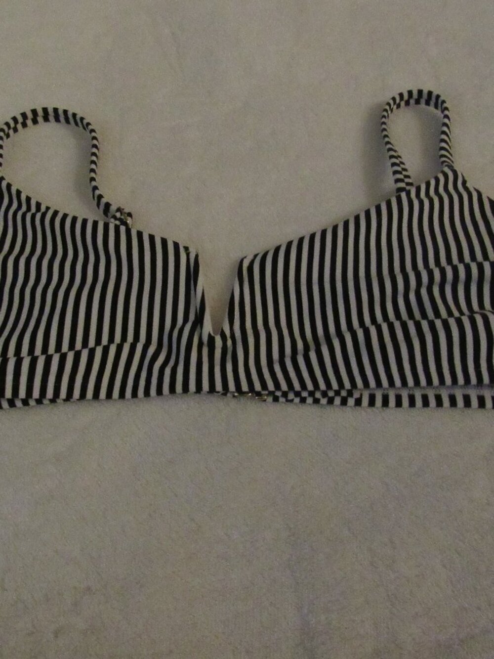 Hollister Black/White Stripe Bikini Top Size Medium USED